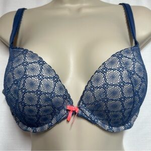 Victoria's Secret Bra 34D Body by Victoria Push Up Padded Underwire Blue Lace